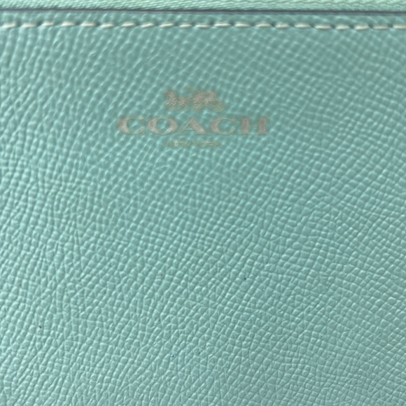 Coach leather Wristlet, EUC - Picture 5 of 5